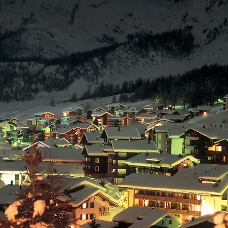 Hotel The Dom - The Dom Collection